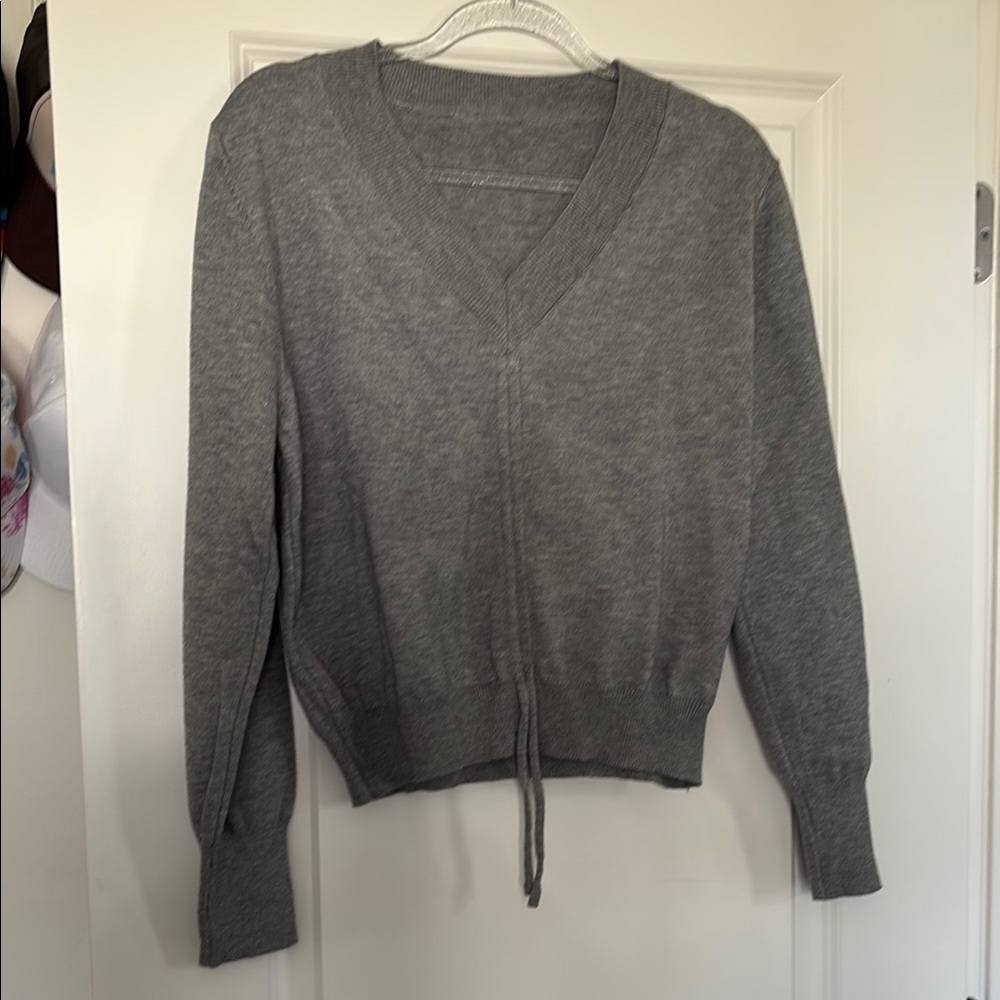 SHEIN Gray V-Neck Sweater with Ribbed Cuffs